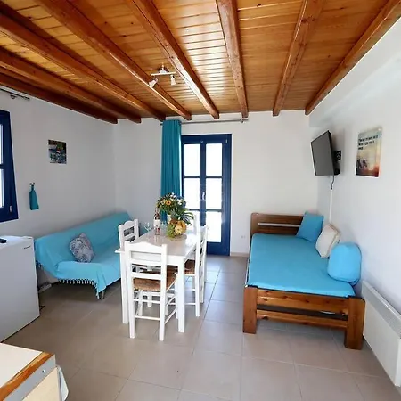 Duke's Suites Mykonos Pool * Áno Merá